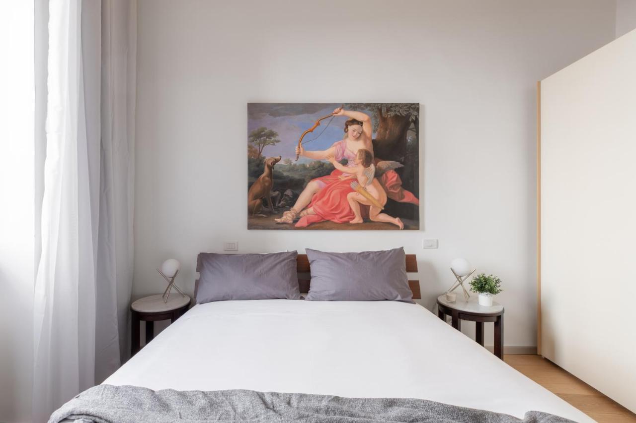 Apartment Iflat Navona White And Stylish Rom