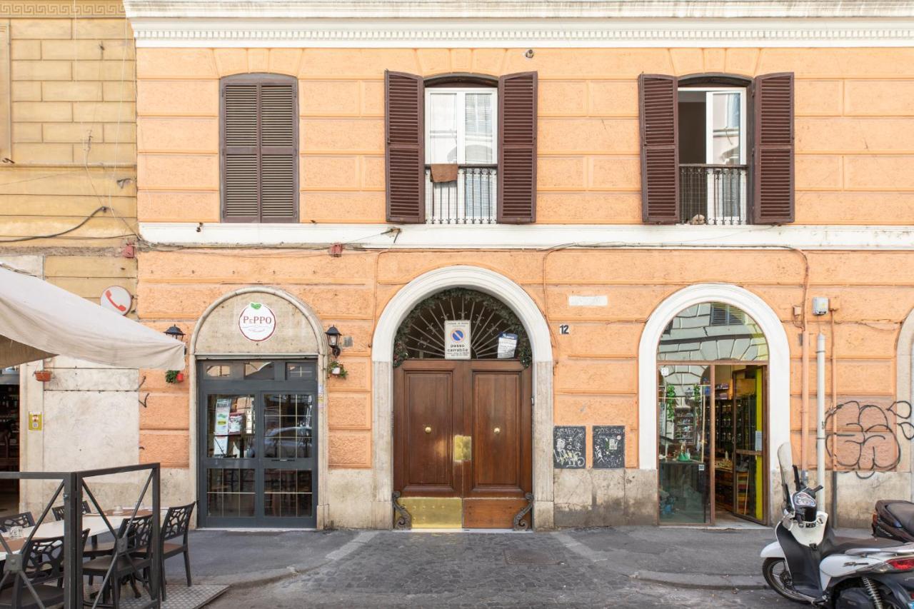 Iflat Navona White And Stylish Apartment Rom